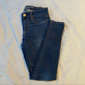 American eagle super super stretch begging